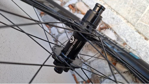 Industry Nine /Race Face mullet wheelset