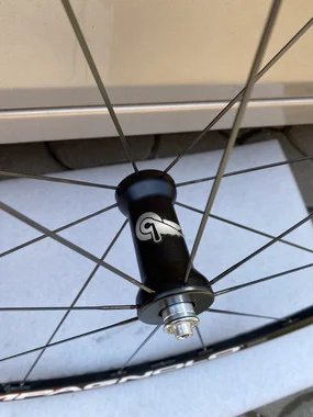 CAMPAGNOLO ZONDA / SHIMANO OBROČI ZA CESTNO KOLO