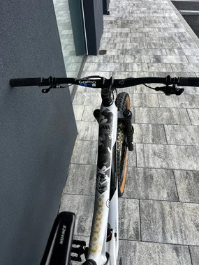 Cube stereo race c62