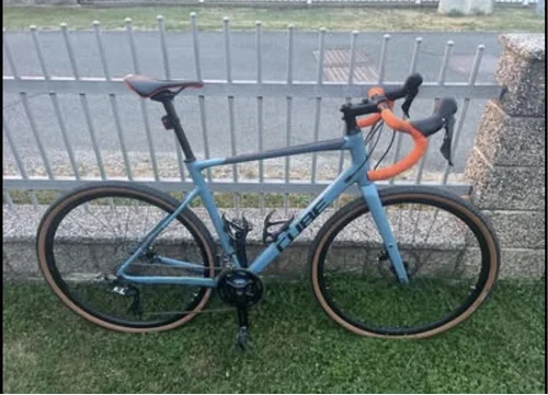 Cube Nuroad Race 2021 Gravel - velikost L – GRX 2x11 – Carbon vilica – odlično ohranjen