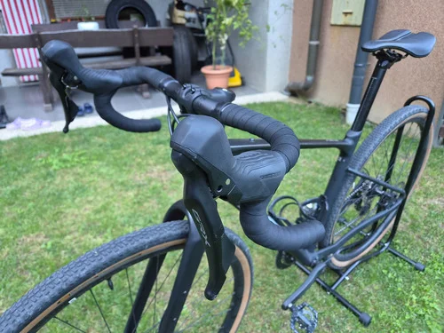 Giant Revolt 0 (2025), taille S