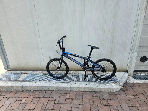 BMX Chase element race pro