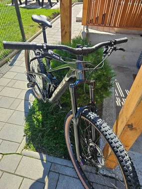 Trek Slash 8 Medium
