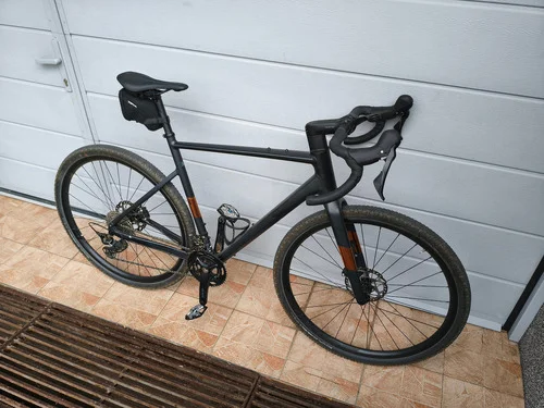 Scott Speedster Gravel 10 - velikost L modelno leto 2025 (alu/karbon)
