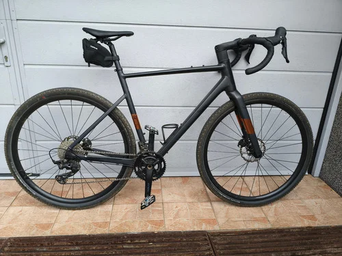 Scott Speedster Gravel 10 - velikost L modelno leto 2025 (alu/karbon)