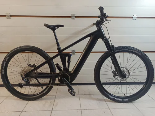 Cube Stereo Race