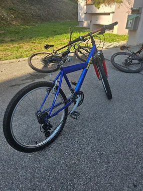 Trek, velikost okvirja S 26col