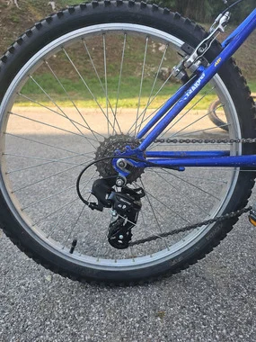 Trek, velikost okvirja S 26col