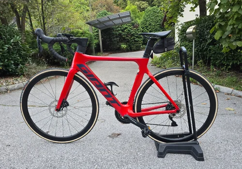 Giant Propel Adv 2 Disc karbon S velikost kot nov 2022