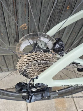 Pinarello Paris országúti kerékpár - 105 Di2
