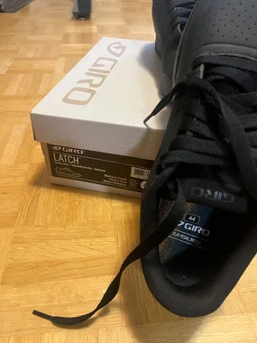 Chaussures VTT Giro Latch - Neuves