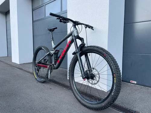 Trek Remedy 7