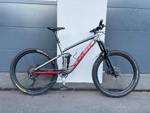 Trek Remedy 7