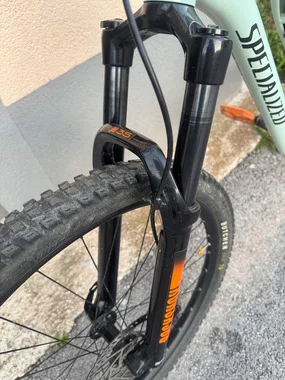 Specialized stuntjumper alloy, 2024, S4(L)-es méret