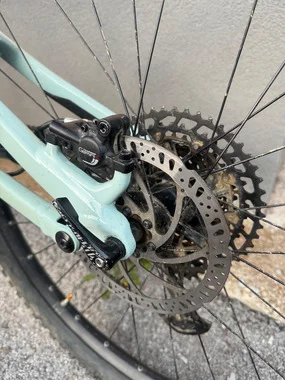 Specialized stuntjumper alloy, 2024, S4(L)-es méret