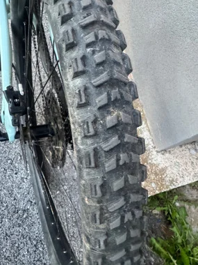 Specialized stuntjumper alloy, 2024, S4(L)-es méret