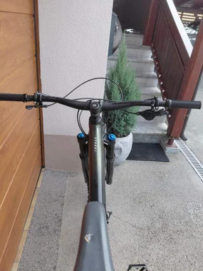 Celoodpružené horské kolo GIANT Trance