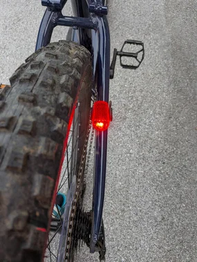 Rockrider električen 2026 E EXPL 140