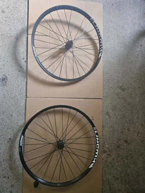 Prodam obročnike Mavic E-Deemax, mullet (29 in 27,5)