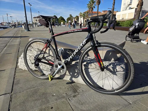 Specialized Roubaix – karbon, Shimano 105 / Dura-Ace – velikost 56
