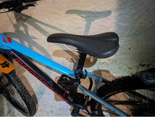 Mondraker Factor 24 (F trick)