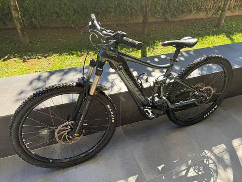 Giant Stance E+ 29 col M