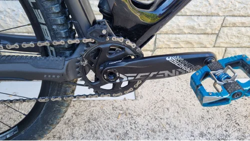 Mondraker superfoxy carbon R