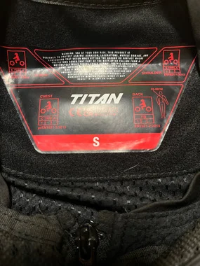 Vendo body armor Fox Titan Sport JKT ben tenuto, PREZZO TRATTABILE!