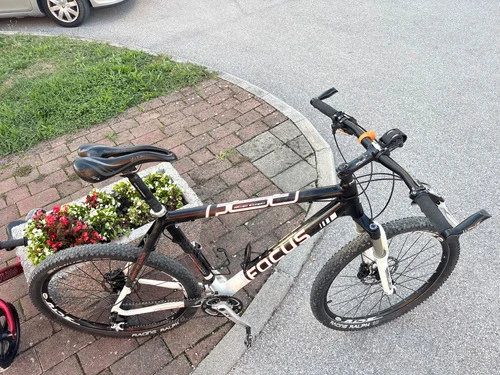 Focus Raven Expert – mountain bike in carbonio