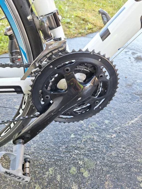 Focus XXL carbone / Shimano 105 / 1000 km