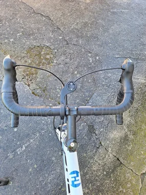 Focus XXL carbone / Shimano 105 / 1000 km