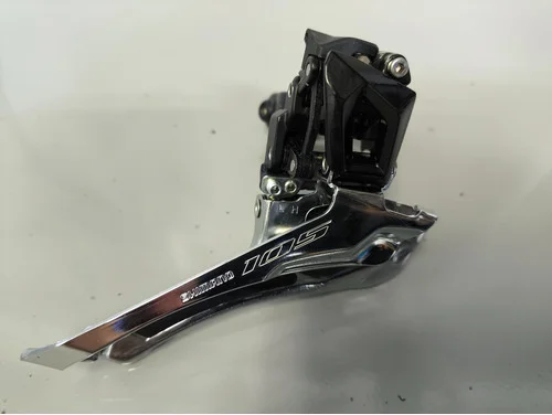 Prednji menjalnik Shimano 105 FD-R7000