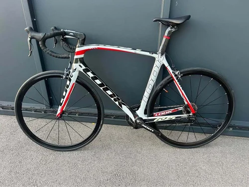 LOOK 695 Carbon-Rennrad, Ultegra DI2, neue Laufräder und Reifen