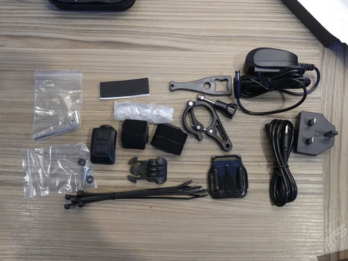 Prodám špičkové MTB světlo Gloworm XSV 3400 lumenů + 2x baterie 50Wh