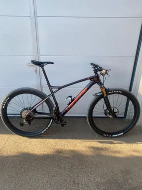 Lapierre prorace cf 8.9